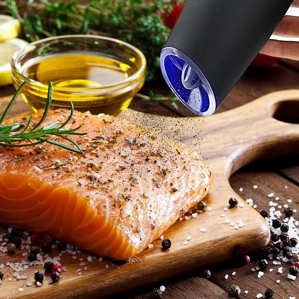 Electric Automatic Mill Pepper and Salt Grinder LED Light Peper Spice Grain Mills Porcelain Grinding Core Mill for Kitchen Tools